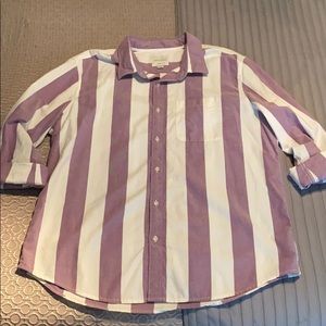 American Eagle Button Down